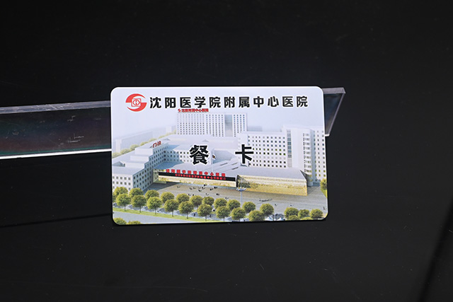 目前市場上哪款滴膠卡讀卡器使用起來比較方便？
